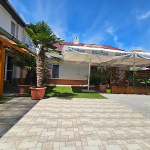  Apartament Hedi Vendeghaz